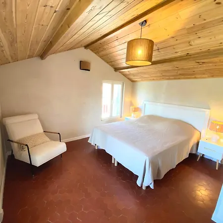 Duplex - 100m De La De St Clair Le Lavandou
